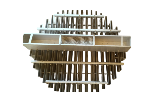 Trough Type Liquid Distributors